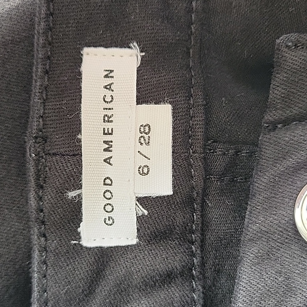 Good American Black Good Legs Crop Jeans size 6/28 GAGLC001 - Picture 8 of 10